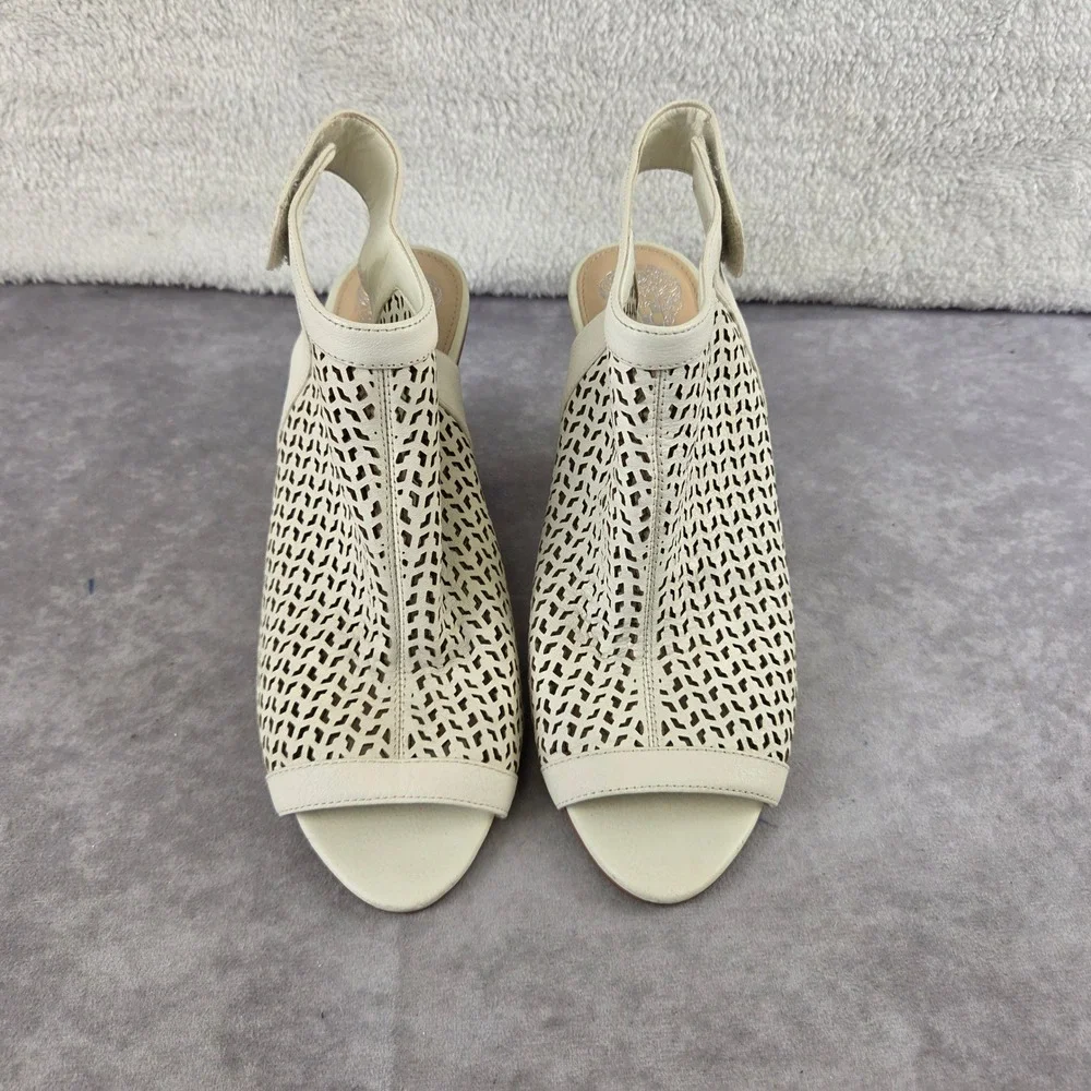 Vince Camuto Dastana Cream Laser Cut Leather Peep Toe Block Heel Booties 10W